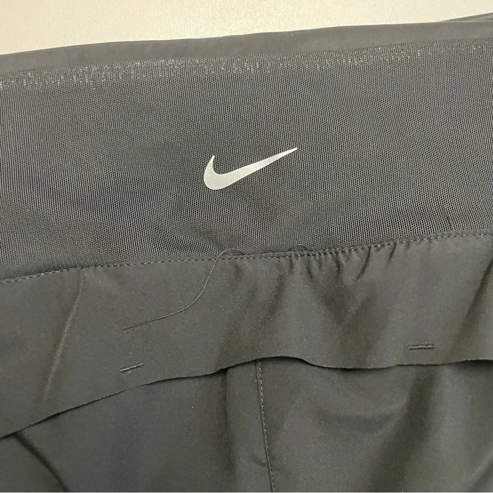 Nike Shorts Built In Biker 2-in-1 Swift Dri-FIT MR 3” Cellphone Pocket Black